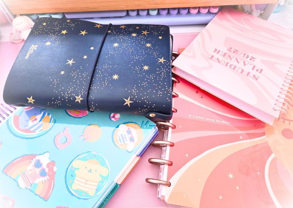 It’s Planner Season! 5 Planner Brands to Explore in&nbsp;2027📖✨